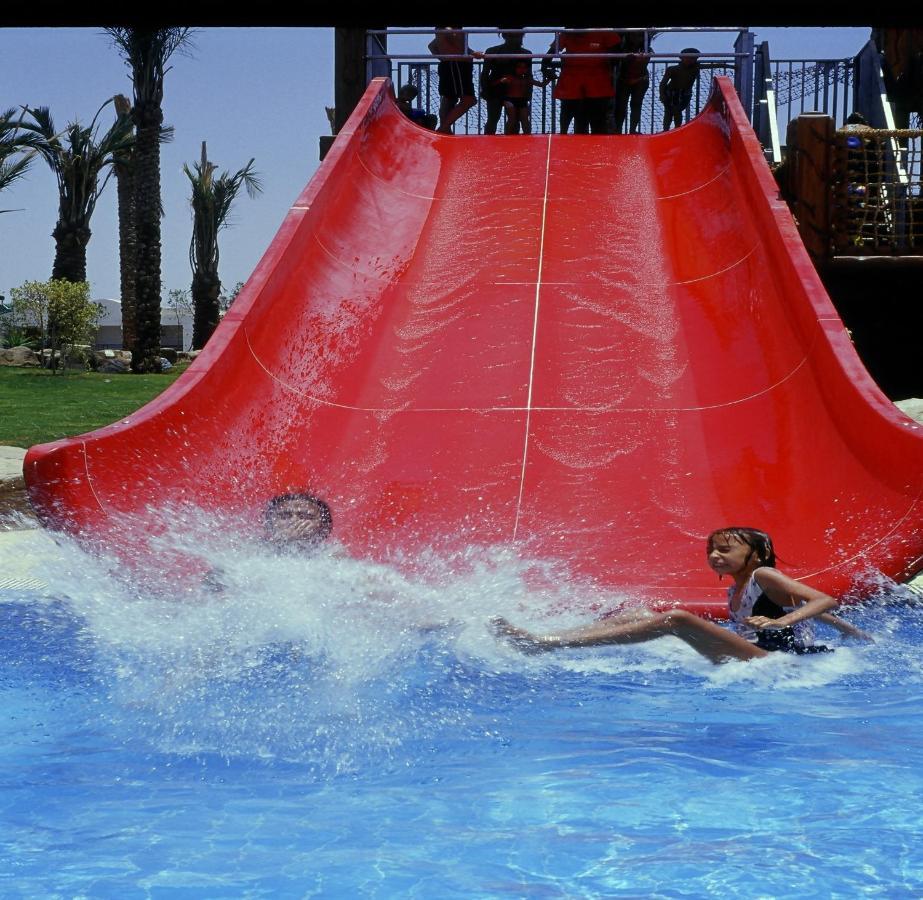 Sharm Dreams Vacation Club - Aqua Park Sharm El Sheikk Exterior foto A water slide