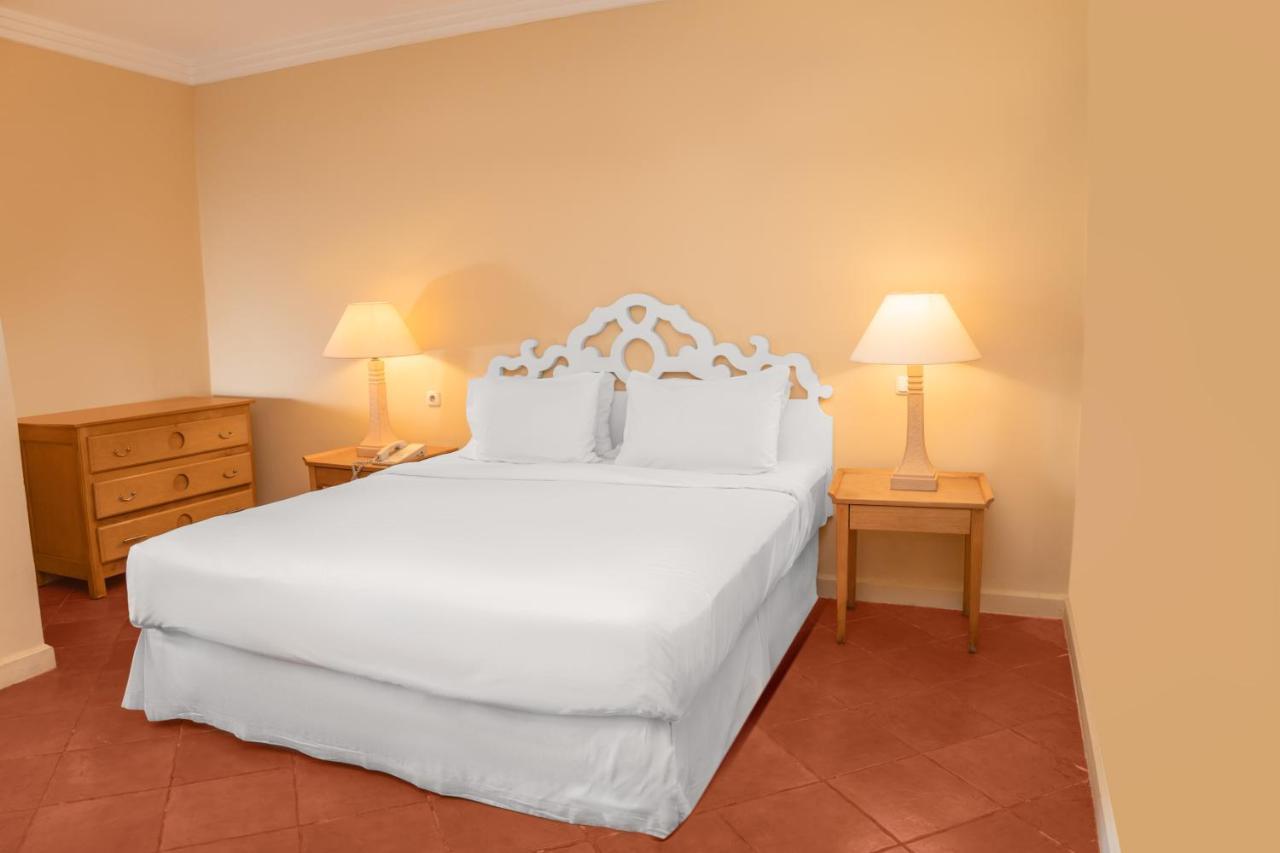 Sharm Dreams Vacation Club - Aqua Park Sharm El Sheikk Exterior foto A bed with a bed skirt