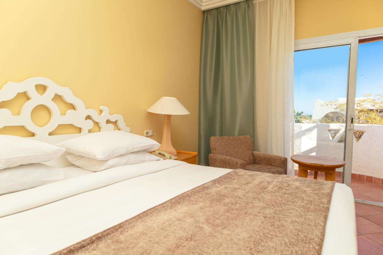 Sharm Dreams Vacation Club - Aqua Park Sharm El Sheikk Exterior foto A bedroom at the hotel